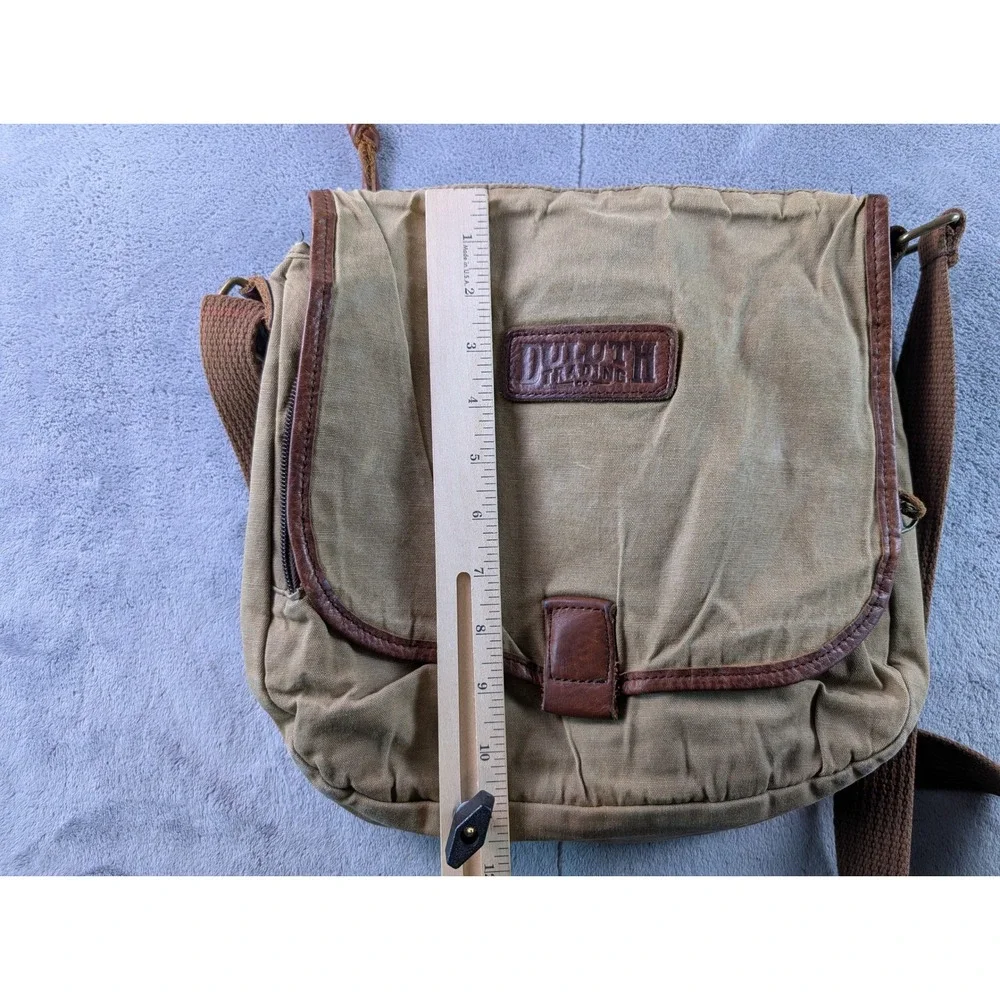 Duluth Trading Co Canvas Messenger Bag Khaki Brown Leather Trim Crossbody Small